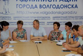 Как реализуются наказы избирателей обсудили помощники депутатов