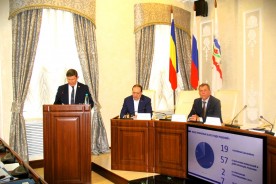 Председатель Волгодонской городской Думы-глава города Волгодонска Сергей Ладанов отчитался перед депутатами о проделанной в 2023 году работе