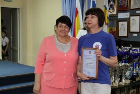 Людмила Ткаченко поздравила финалистов IV Международного турнира по плаванию на приз Ростовской АЭС