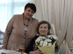 Жизнь на все 100: ветерану Великой Отечественной войны Ксении Паршуковой исполнилось 100 лет