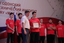 Сергей Ладанов поздравил первокурсников МИФИ с поступлением в институт