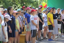 Людмила Ткаченко открыла первую смену в центре оздоровления и отдыха «Ивушка»
