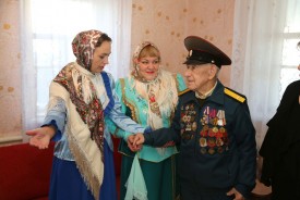 Сергей Ладанов поздравил участника Сталинградской битвы с 89-летием