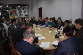 Снег сошел, а ямы появились –  депутаты вновь о дорогах Волгодонска