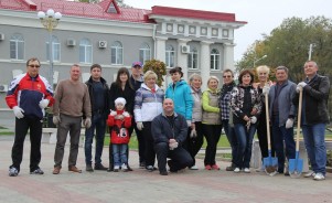 В Волгодонске прошел День древонасаждений