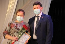 Сергей Ладанов поздравил волгодонских педагогов с Днем учителя