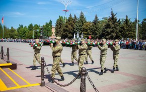 День Победы в Волгодонске: как отметили праздник в округах и на центральных городских площадках
