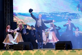 Волгодонск отметил День России – народными гуляниями и  творческим фестивалем народов юга России