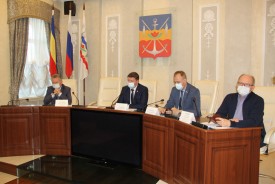 Транспорт и здравоохранение: депутаты обсудили наболевшие вопросы на заседании Думы