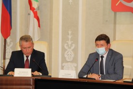 Итоговая Дума уходящего года: депутаты приняли отставку Виктора Мельникова и утвердили городской бюджет на 2022 год