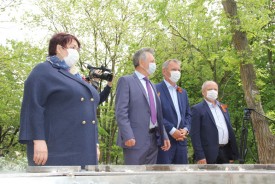 В Волгодонске возложили цветы к Стелле Победы и братским могилам