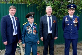 Волгодонские ветераны принимают поздравления с Днём Победы
