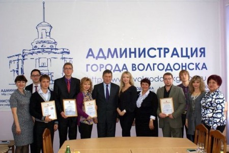 Они делают новости.