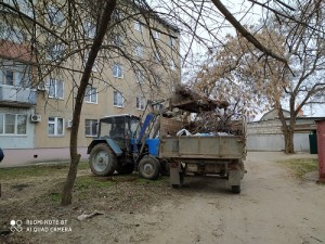 Округ №5 субботник продолжается.