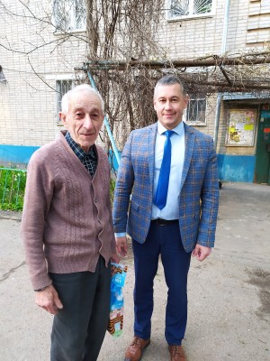 Округ 5 вручение подарков ветеранам