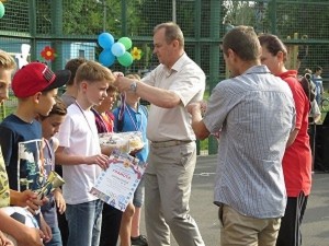Мы встречаем праздник лета