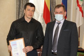 Заместитель председателя Думы Игорь Батлуков поздравил коммунальщиков с профессиональным праздником