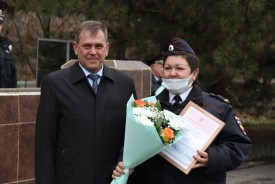 Сергей Ладанов поздравил волгодонских полицейских с праздником