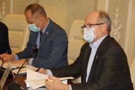 Лекарств хватит на всех: на заседании Думы рассмотрели ситуацию с СOVID-19 и перспективы благоустройства парка «Молодежный»