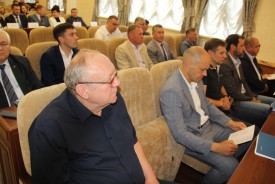 Парламентский час с прокурором и поправки в городской бюджет: на майском заседании Думы депутаты приняли ряд необходимых решений