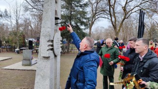 Волгодонцы вспоминают годовщину конттеррористической операции на территории Чеченской республики