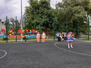 Депутат округа № 4 Волгодонска Георгий Ковалевский провел праздник для юных жителей