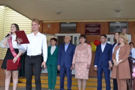 Председатель Волгодонской городской Думы – глава города и депутаты посетили Последние звонки в школах