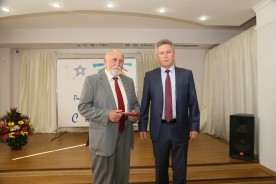 Памятный знак «80 лет Ростовской области» вручен в День России известным волгодонцам