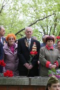 «Перед вами всегда мы, живые, в долгу…» - в память о всех погибших на войне в Волгодонске возложили цветы к братским могилам