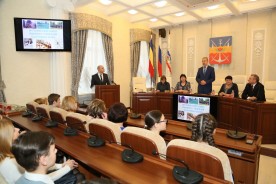 Юные таланты Волгодонска получили именную поддержку