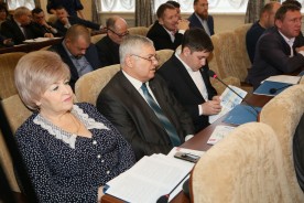 Состоялось внеочередное заседание городской Думы