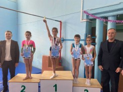 Игорь Батлуков посетил традиционное первенство по спортивной гимнастике «Снежинка 2022»