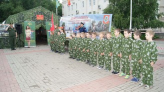 Ряды юнармейцев в Волгодонске пополнились в День молодежи