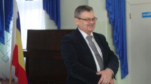 Депутат Волгодонской городской Думы Юрий Лебедев провёл урок парламентаризма.