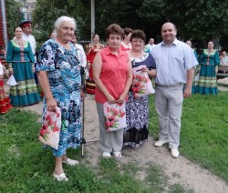 ПРАЗДНИК ДОМА, ПРАЗДНИК ЛЮДЕЙ