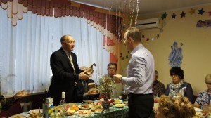 Поздравление ветеранов с Новым  2017 годом