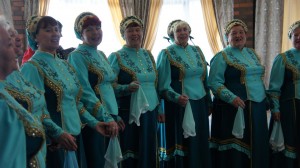 В округе № 3 жителей «золотого возраста» поздравили с праздником