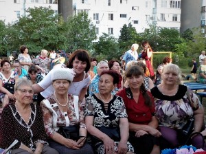 "Живи и здравствуй наш любимый город"