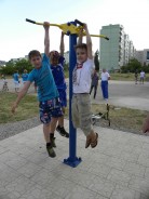 В округе № 23 открылась площадка с современными тренажерами