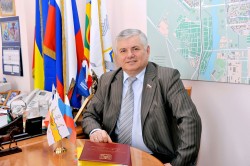 НЕЛЕГКА ДОРОГА В ОБЛАКА
