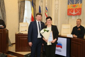 Председатель Волгодонской городской Думы – глава города Волгодонска Сергей Ладанов поздравил коллег с Днем российского парламентаризма