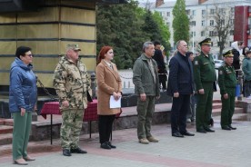 Школьники и студенты Волгодонска продемонстрировали строевые навыки