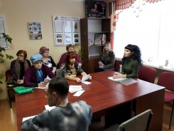 Специалисты службы занятости населения провели встречу с жителями избирательных округов  №3 и №9