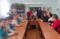 Встреча старшеклассников школы №12 с депутатом Н.В.Пушкаревой