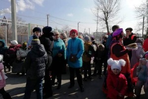 Ой, масленица-красота, отворяй ворота! 