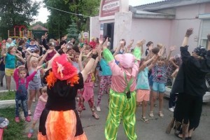 Детская развлекательная программа «Солнечный круг» в 10 округе.