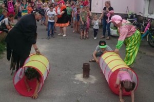 Детская развлекательная программа «Солнечный круг» в 10 округе.
