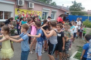 Детская развлекательная программа «Солнечный круг» в 10 округе.