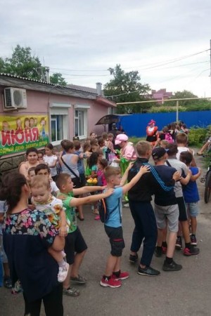 Детская развлекательная программа «Солнечный круг» в 10 округе.