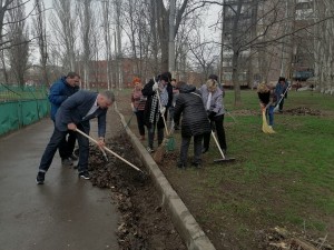 Субботник в микрорайоне №17